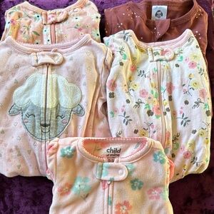 Lot of 5 long sleeve 0-3 mos footie PJs